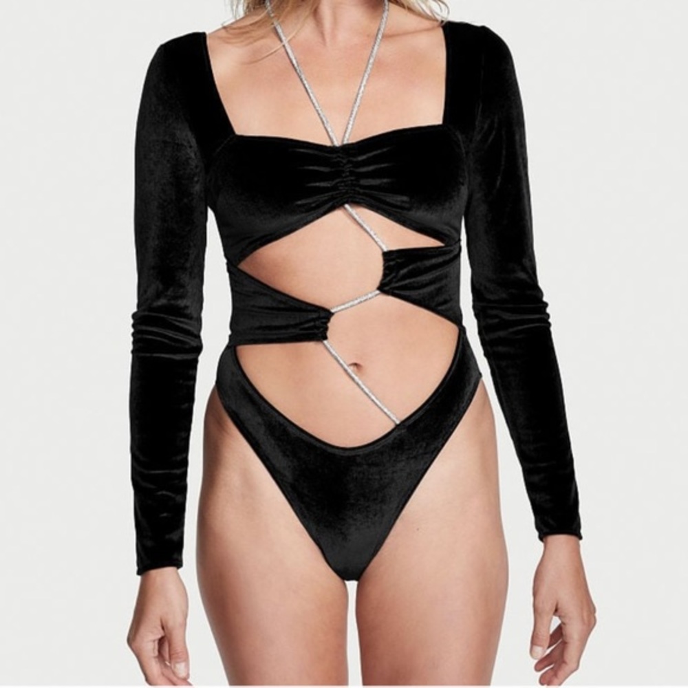 NWT Victoria’s Secret Black Velvet Rhinestone Long Sleeve Teddy Bodysuit | LARGE